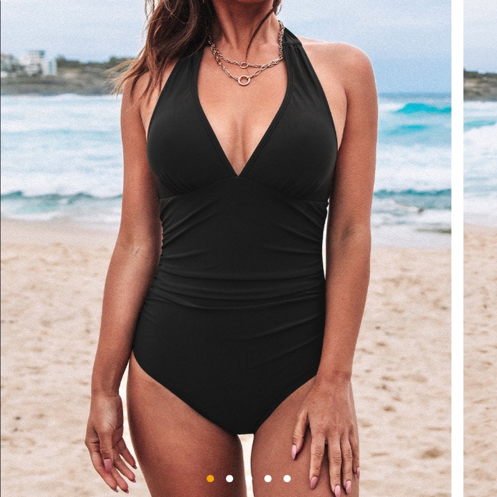 CUPSHE Pool Party Shirred Front One Piece Swimsuit